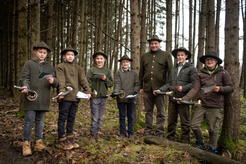 Bild der 6 Jagdhornkitz und Hornmeister Hannes Nagelhofer