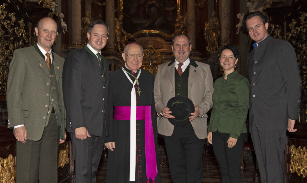 Bezirkshauptmann von Tulln Andreas Reimer, Landwirtschaftskammer-Präsident von Niederösterreich Johannes Schmuckenschlager, Propst des Stiftes Klosterneuburg Bernhard Backovsky, Landesjägermeister von Niederösterreich Josef Pröll, Generalsekretärin des NÖ Jagdverbands Sylvia Scherhaufer und Bürgermeister von Klosterneuburg Stefan Schmuckenschlager